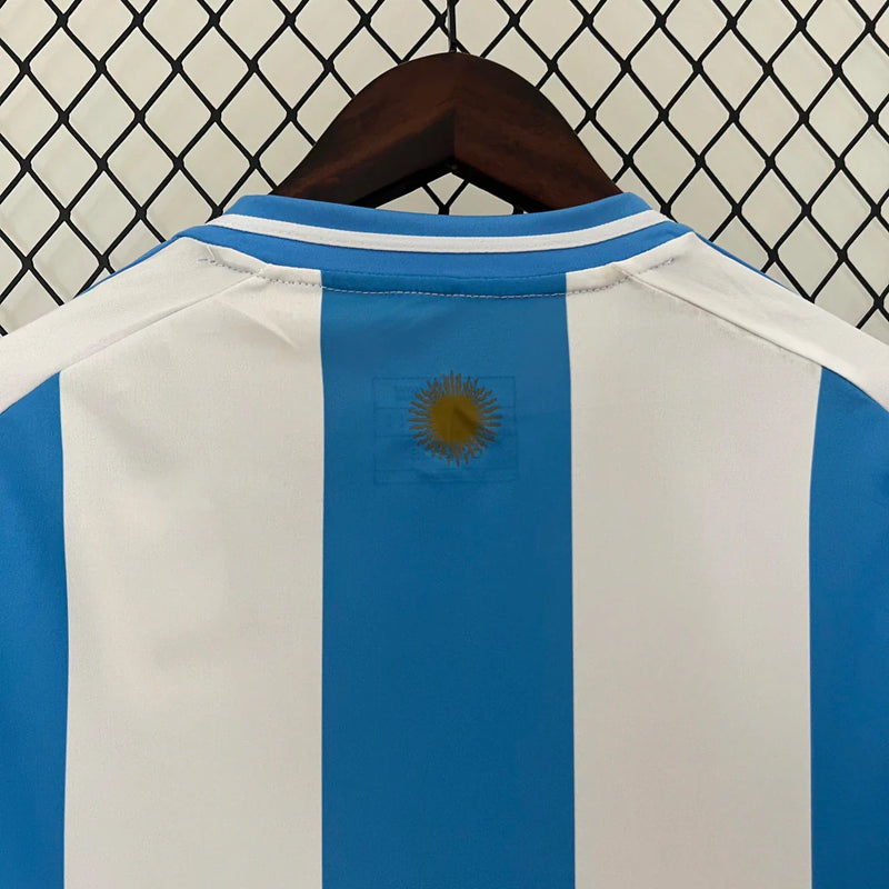 Camisa Adidas Argentina Copa América Torcedor 2024/25 Masculino Branco e Azul Celeste